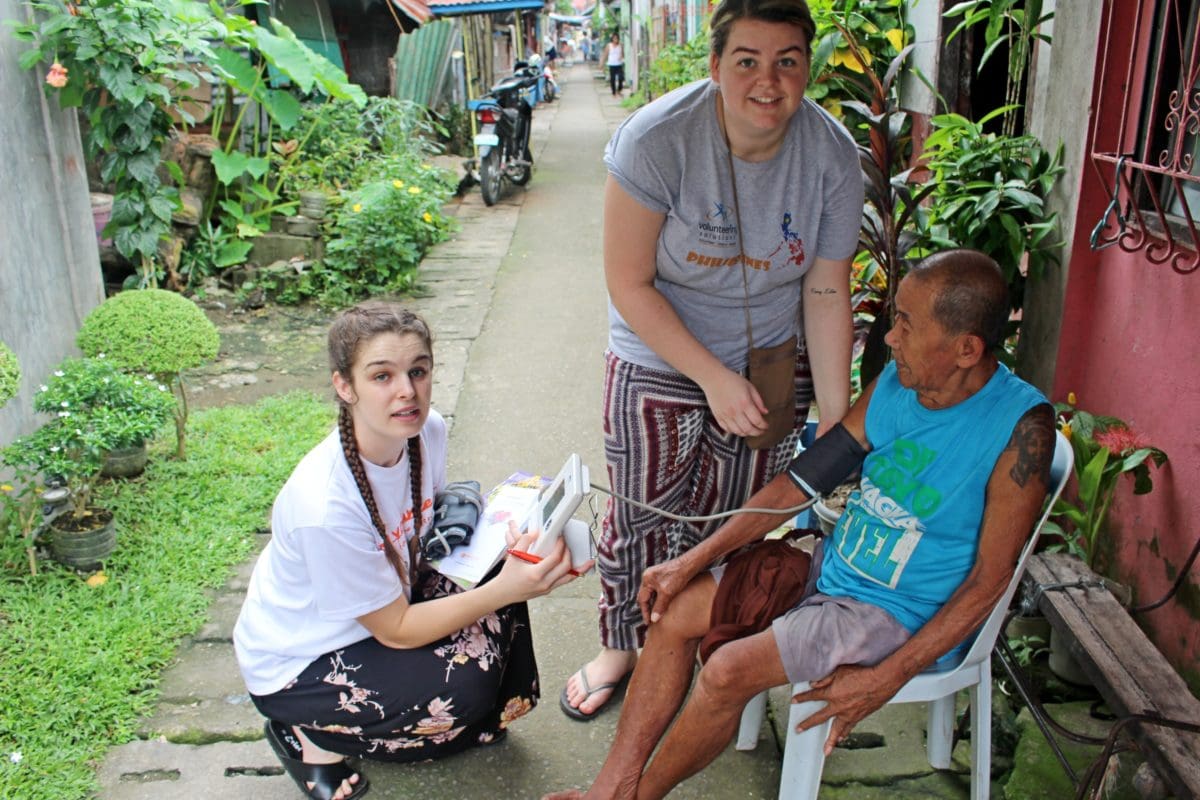 Medical Volunteer in Philippines